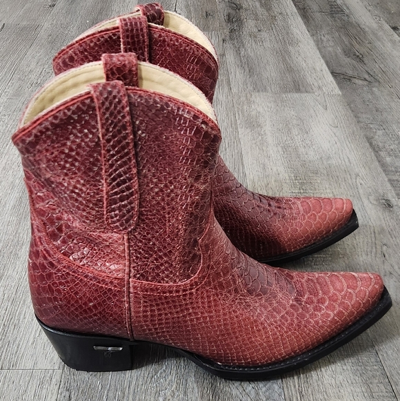 Lane Emma Jane Cowboy Bootie In Striking Red - Picture 5 of 9